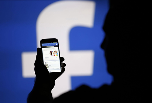 facebook-on-mobile-profits-2014