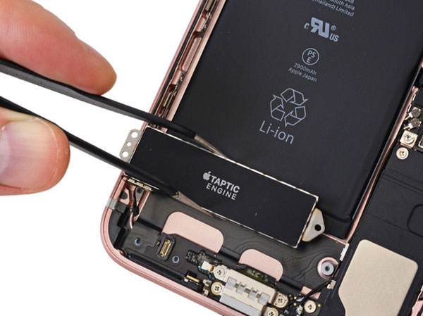 iphone-7-plus-teardown-2