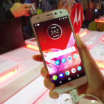 moto-z2-play-0011
