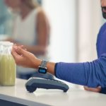 Fitbit_Versa_Lifestyle_06_preview
