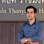 รศ.ดร.สมพร ธุรี