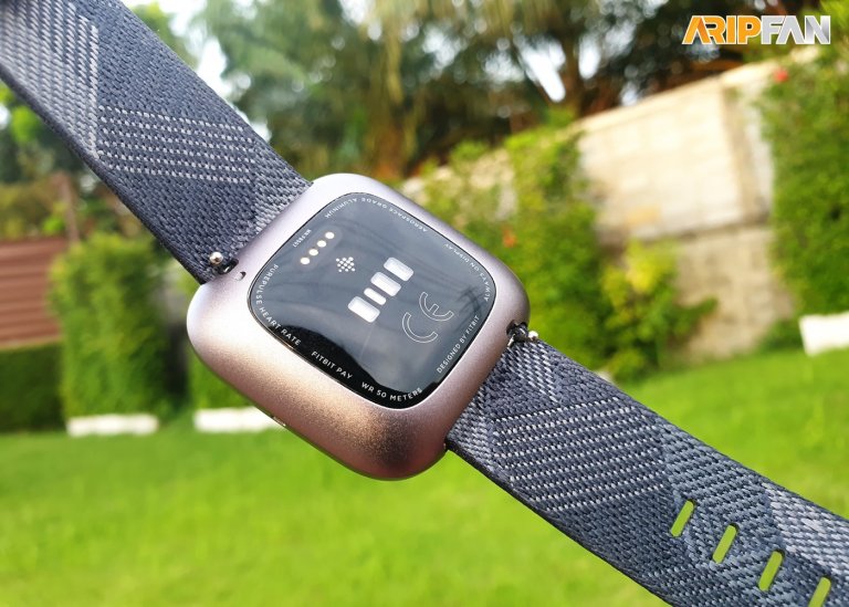versa 2 specs