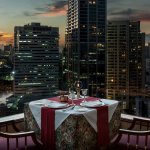 Booking.com_Staycation3_RE