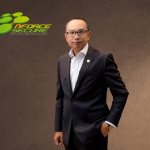 1. นายนักรบ เนียมนามธรรม ประธานเจ้าหน้าที่บ