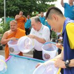 ร่วมปล่อยพันธ์ปลาลงสู่คลองชลประทาน