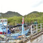 ท่าเทียบเรือ บ้านทุ่งน้อย จ.ประจวบคิรีขันธ์