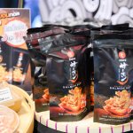 06_หนังปลาแซลมอนทอดคลุกไข่เค็มโดยโออิชิ