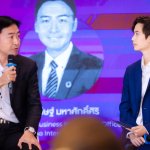 (ซ้าย) คุณประดิษฐ์ มหาศักดิ์ศิริ และ (ขวา) คุณวรัชญา อุรุพงศา