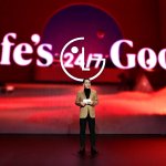 Image-LG-World-Premiere.2