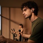 Xiaomi Buds 5 Pro (Wi-Fi) lifestyle (2)