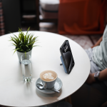 BPD006fqBL-magnetic-qi2-powerbanks-env02