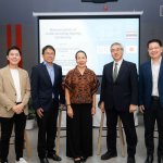 ภาพหมู่ผู้บริหาร ยืน_0