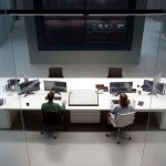 – Researchers monitoring data dashboards in modern control room_Ericsson Pic (4)-rs