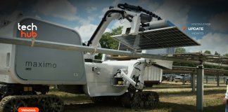 หุ่นยนต์ติดตั้งโซลาร์เซลล์