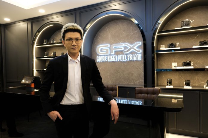นายภาสิณ จันทรสุนทรกุล Senior Head of Business Unit Imaging Solutions and Ind
