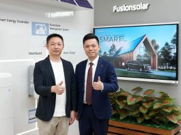 ซื้อ GAC GN8 PHEV รับฟรี Huawei FusionSolar หรือส่วนลด 100,000 บาท Huawei FusionSolar