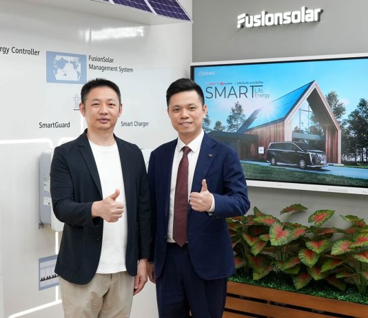 ซื้อ GAC GN8 PHEV รับฟรี Huawei FusionSolar หรือส่วนลด 100,000 บาท Huawei FusionSolar