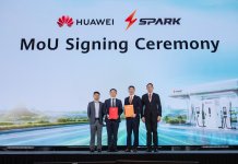 Huawei จับมือ Spark EV ปักหมุดสถานีชาร์จรถบรรทุกไฟฟ้า ขับเคลื่อนขนส่งไทย