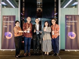 ยิบอินซอย เน็กซ์ รับรางวัล Partner of the Year (Thailand) จาก Red Hat