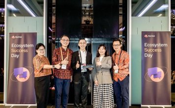 ยิบอินซอย เน็กซ์ รับรางวัล Partner of the Year (Thailand) จาก Red Hat